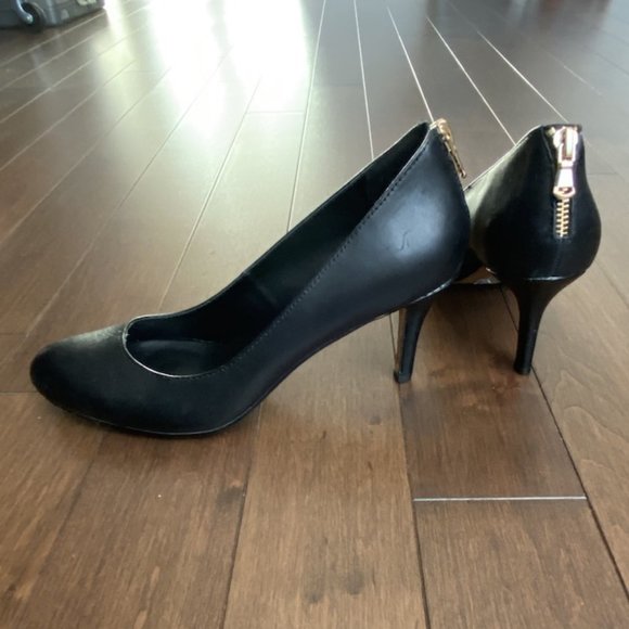 Aldo leather mid-heel pump - Picture 2 of 3